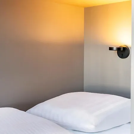 Hotel Stuttgart-neckarhafen 3*