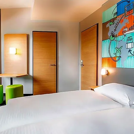 Stuttgart-neckarhafen Hotel