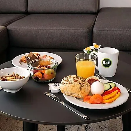 Hotel Stuttgart-neckarhafen 3*