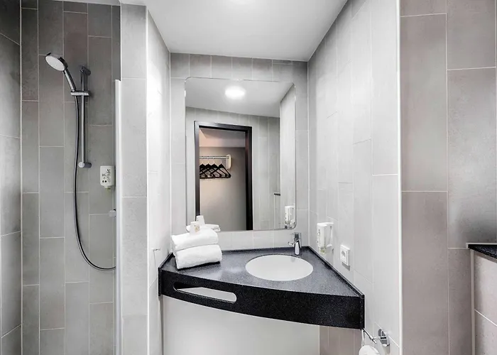 Stuttgart-neckarhafen Отель