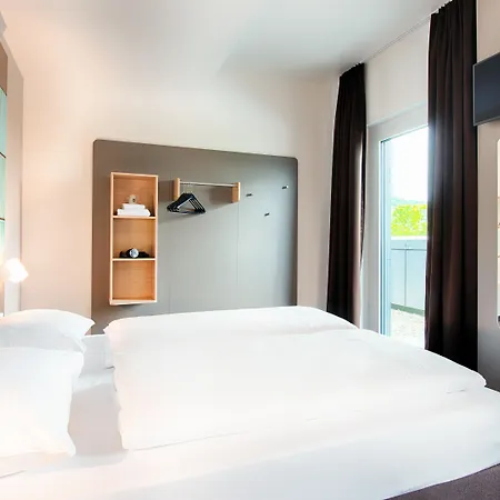 Stuttgart-neckarhafen 3* 斯图加特