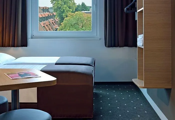 ホテル Stuttgart-neckarhafen シュトゥットガルト